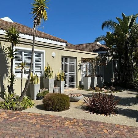 Plett57 - Self Catering - Room No2 Плетенбърг Бей Екстериор снимка