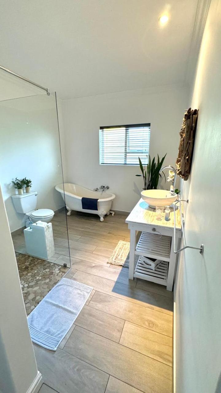 Plett57 - Self Catering - Room No2 Плетенбърг Бей Екстериор снимка