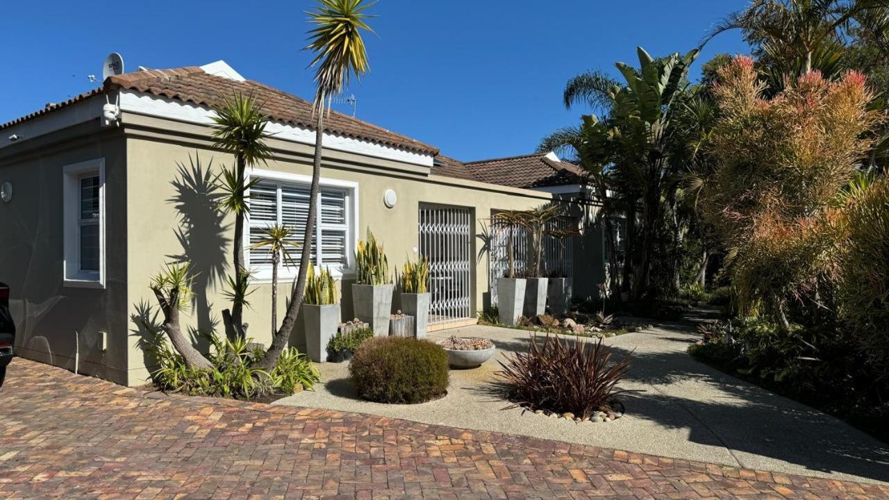Plett57 - Self Catering - Room No2 Плетенбърг Бей Екстериор снимка